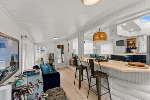 The Merry Mermaid Apartment in Oregon