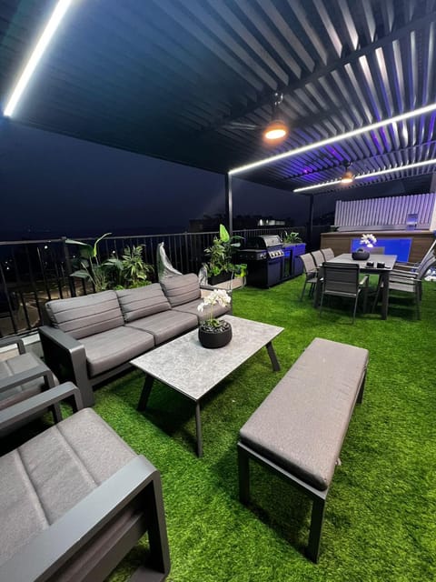Seating area, Swimming pool