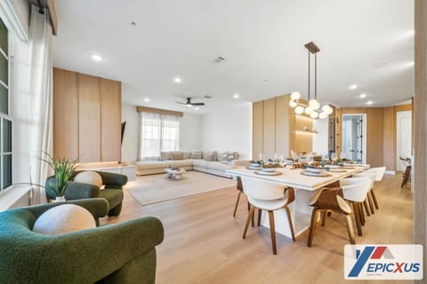 The Epic New Jersey Vista Cay Apartment in Highlands Reserve