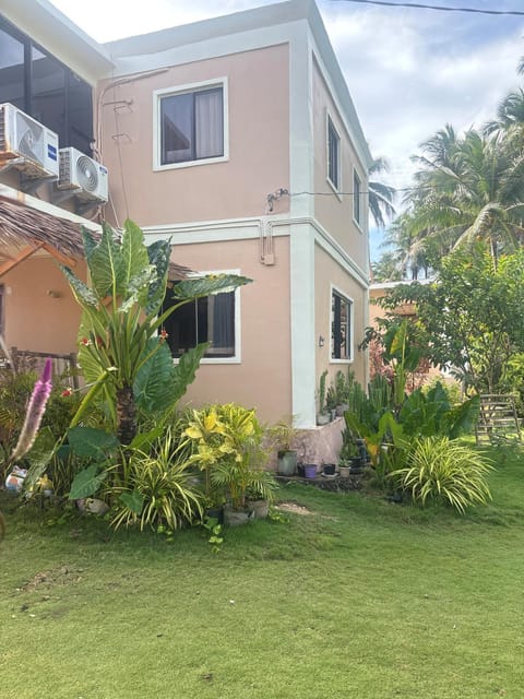 Property building, Day, Garden, Garden view