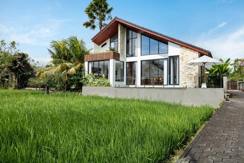 Property building, Natural landscape