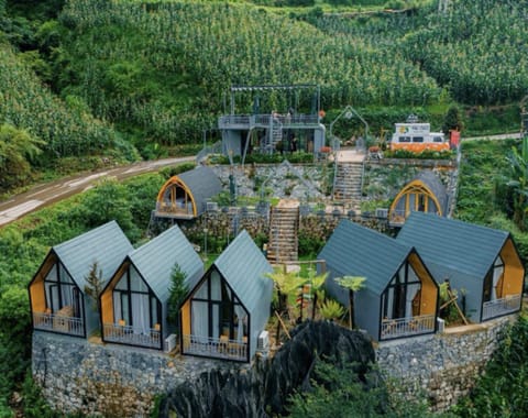 Property building, Natural landscape, Mountain view