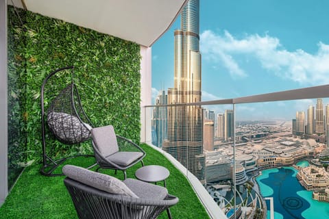 Day, View (from property/room), Balcony/Terrace, Living room, City view