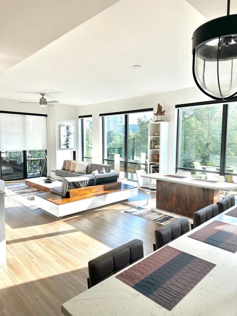 TV and multimedia, Balcony/Terrace, Living room, Photo of the whole room, Seating area, Evening entertainment