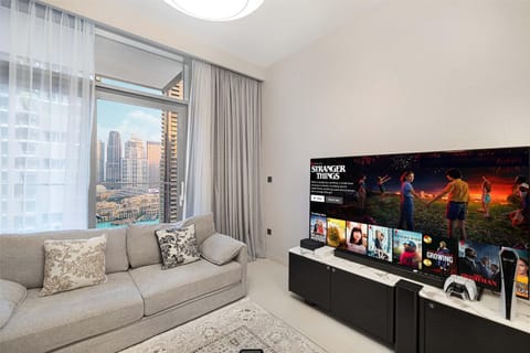 Luxury 4BR Burj Khalifa Dubai Mall Apartment in Dubai