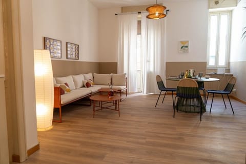 Communal lounge/ TV room, Dining area, Communal kitchen