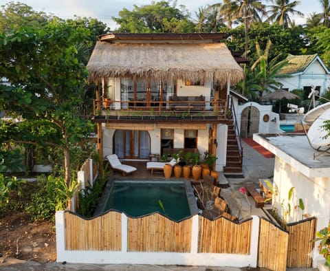 Property building, Area and facilities, Swimming pool, sunbed