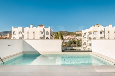 Day, Natural landscape, Mountain view, Swimming pool