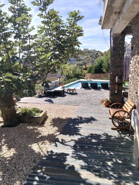 Property building, Garden, Garden view, Pool view, Swimming pool