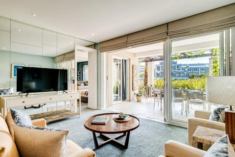 Patio, Balcony/Terrace, Seating area, Dining area