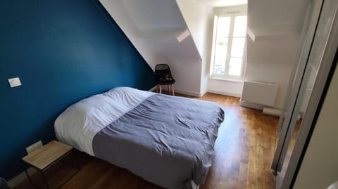 Maison face au Jardin féérique House in Fougères