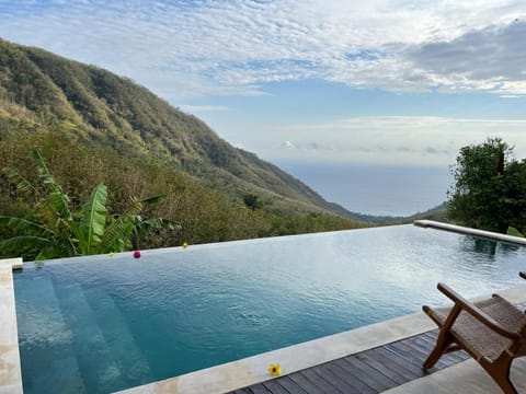 Natural landscape, View (from property/room), Mountain view, Pool view, Sea view, Swimming pool, Swimming pool, sunbed