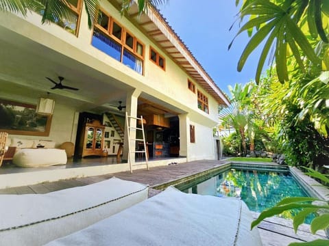 Property building, Day, View (from property/room), Garden view, Pool view, Swimming pool