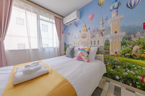 Bed, Photo of the whole room, Bedroom, air conditioner
