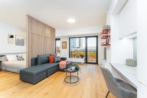 Bed, Living room, Photo of the whole room, Seating area, Bedroom