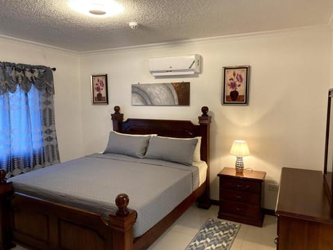 Bed, Bedroom, air conditioner