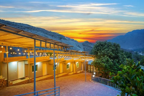 Nearby landmark, Natural landscape, Mountain view, Sunrise