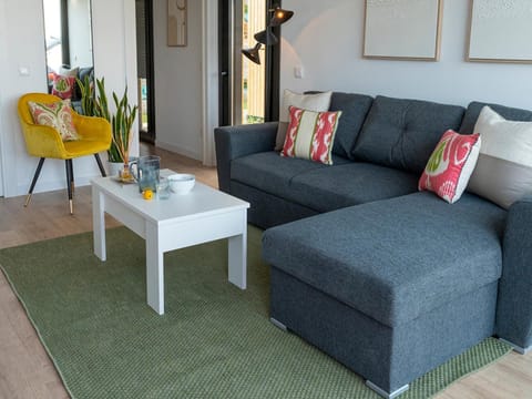 Restaurant/places to eat, Spring, Winter, Summer, Billiard, Children play ground, Darts, Game Room, Balcony/Terrace, Living room, Lounge or bar, Seating area, Beach, Hiking, Autumn, Sea view, Swimming pool, Breakfast, children, children, young children, young children, older children, older children, group of guests, group of guests, Family, Family, Parking, heating, internet, internet, pet friendly, pet friendly, laundry, air conditioner