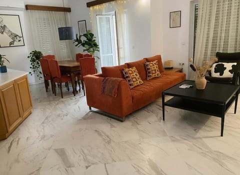 Athenas Residence 3-Bedroom Apartment in Alimos Apartment in Alimos