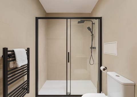 Modern & Spacious 1 Bed Apartment in Birmingham Apartment in Metropolitan Borough of Solihull