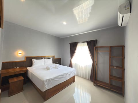 Bed, Bedroom, wardrobe