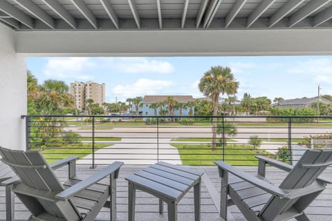 Flip Flop Living South House in New Smyrna Beach