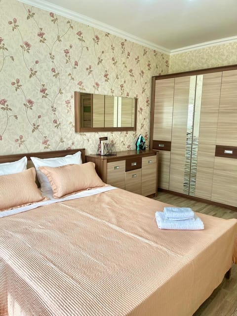 Bed, Bedroom, wardrobe