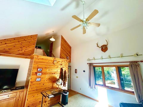 Private Cabin Getaway Cabin in Wisconsin