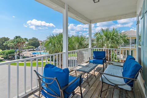 Emerald View House in Miramar Beach