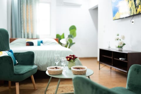 Bed, Living room, Bedroom