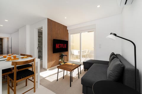 TV and multimedia, Living room, Dining area