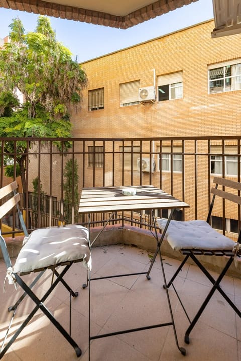 Invalencia - Yecla flat 4 Bdrm & 2 Wc with terrace Apartment in Valencia