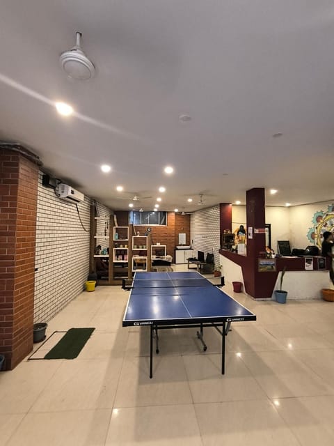 Game Room, Table tennis