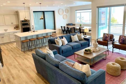 Your Bear Lake dream home with Theater, Hot tub, More House in Garden City