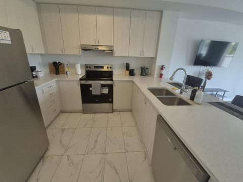 Kitchen or kitchenette, oven, stove