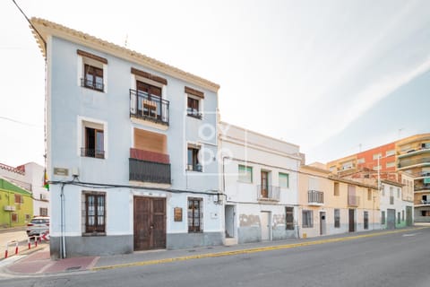 Property building, Facade/entrance