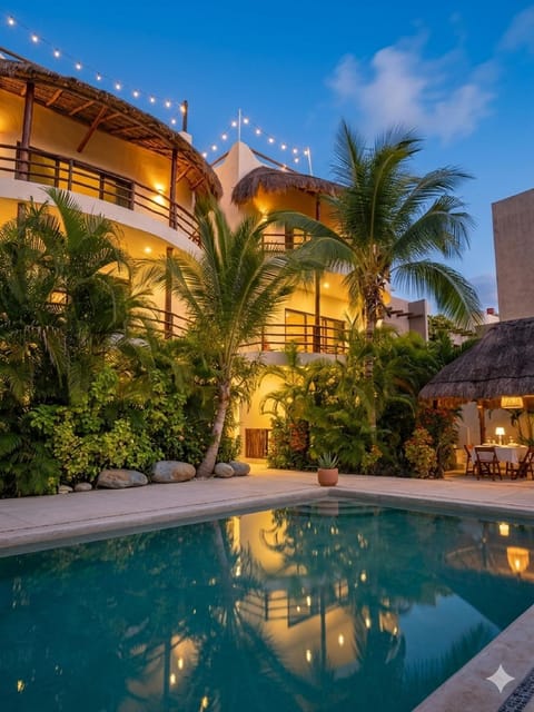 Property building, Garden, View (from property/room), Swimming pool, Swimming pool