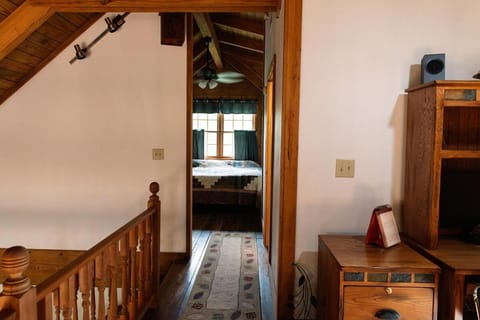 Cozy Log Cabin Secluded haven off the IA River Cabin in Iowa