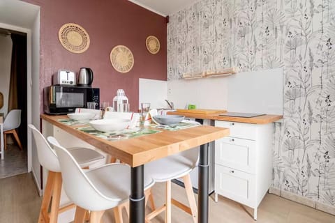 Appartement proche gare Apartment in Dijon