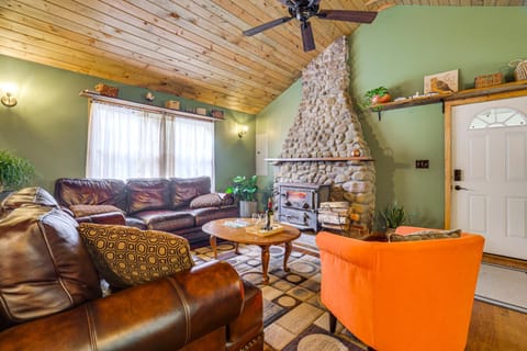 Pet-Friendly Ski, Swim and Relax Poconos Getaway House in Lake Naomi