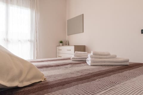 Bed, Bedroom, wardrobe