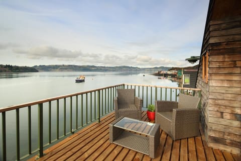 Nearby landmark, Off site, Natural landscape, Winter, Balcony/Terrace