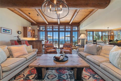 Beyond the Blue Lakefront Escape by Tahoe Getaways - Pet-Friendly 6BR with Pier, Buoy & Hot Tub House in Lake Tahoe