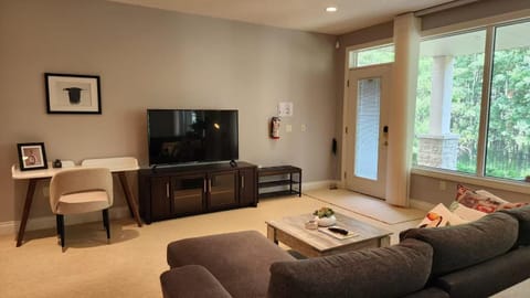 TV and multimedia, Seating area