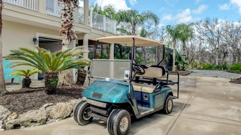 Beach Home with Amazing Oasis Pool Spa Waterfall Fire Pit Bikes House in Palm Coast