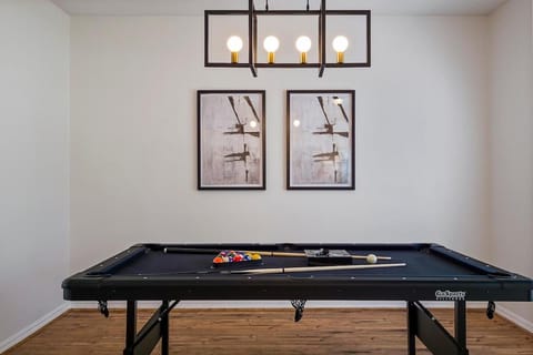 Renovated Heated Pool home with Game room and Bicycles House in Palm Coast