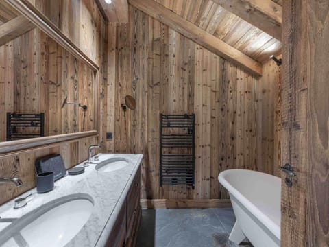 Chalet à Méribel pour 12 pers avec animaux admis - FR-1-566-83 Chalet in Les Allues