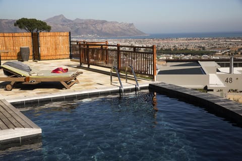 Patio, Swimming pool