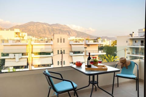 View (from property/room), Balcony/Terrace, Mountain view