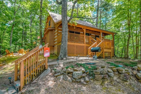 Whistling Woods Hideaway By Avada Properties House in Pigeon Forge